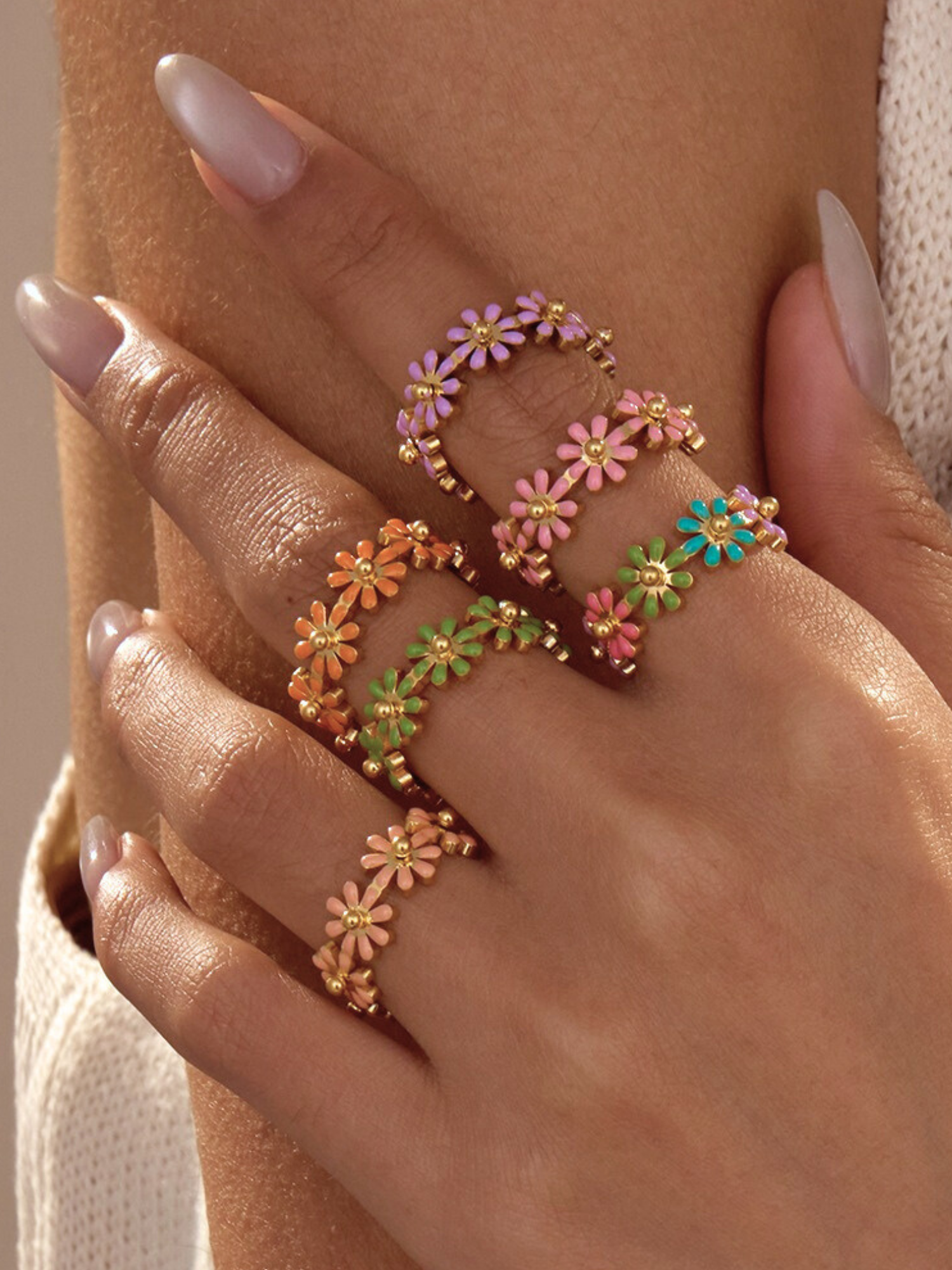 Hera Daisy Bloom Ring