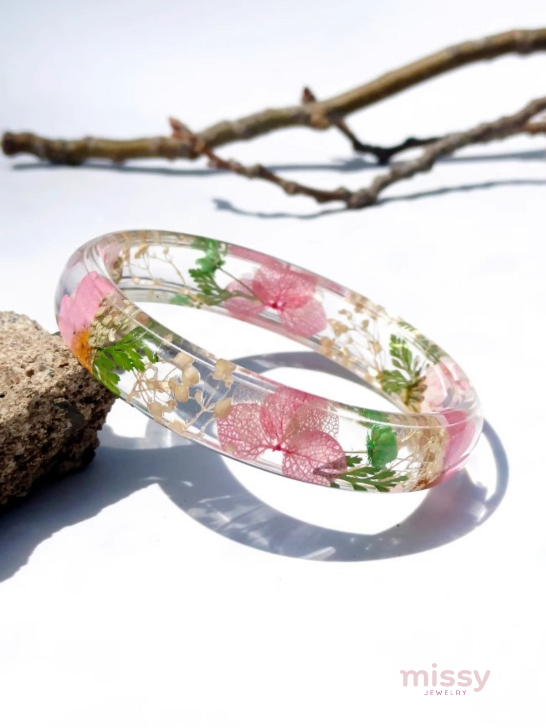 Noe Flower Resin Bangle