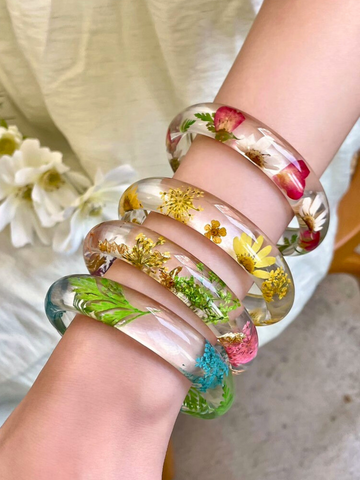 Dailynn Resin Floral Bracelet