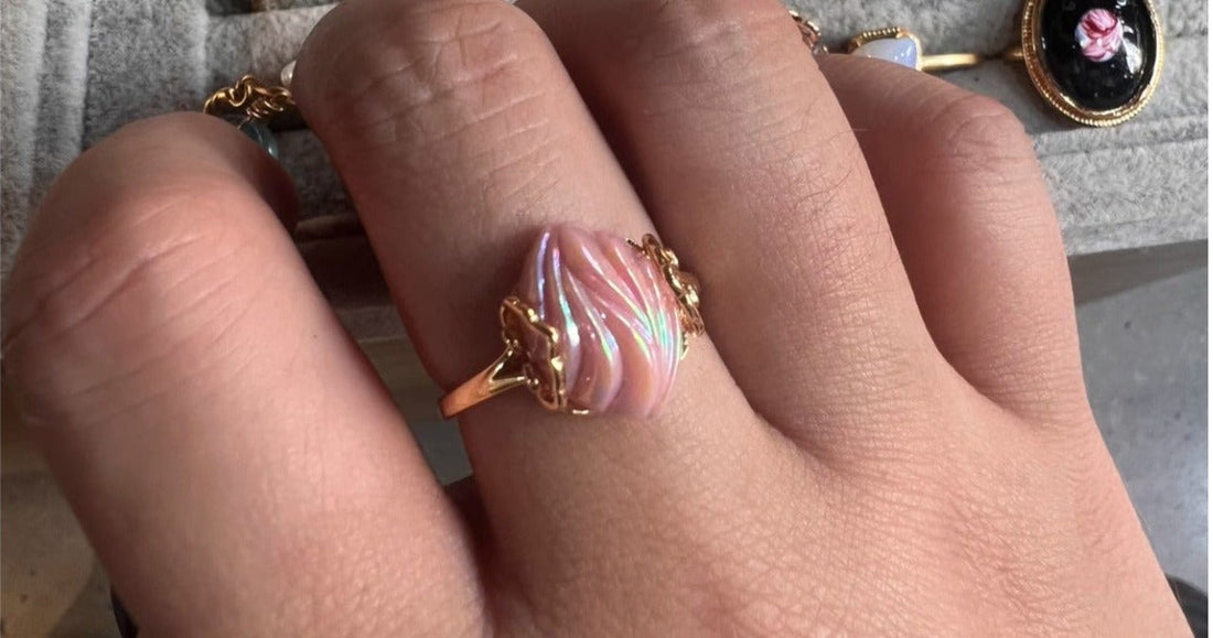 Isabella Glaze Leaf Vintage Ring