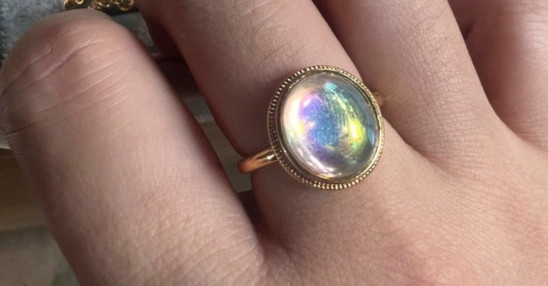 Isabella Iridescent Aura Vintage Ring