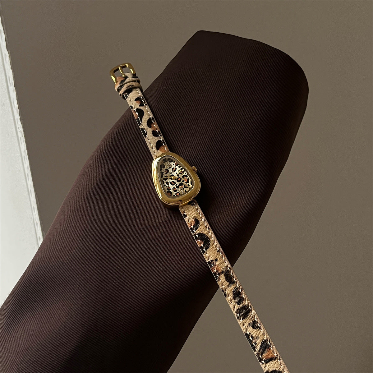 Avalina Snake Head Leopard Watch - IEKE88241 Snake Head / Leopard Print Leather Band [GRVONE85]