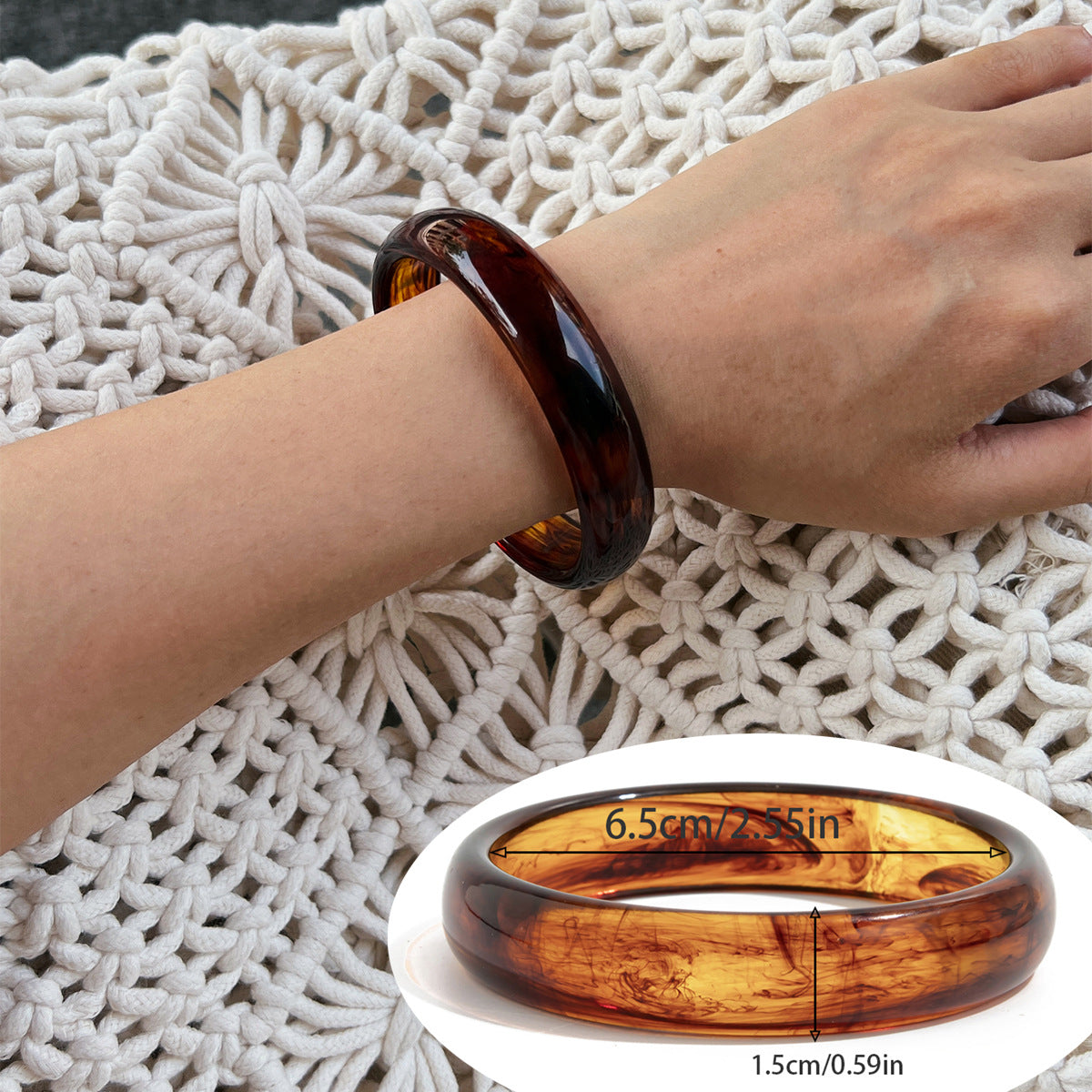 Sonny Swirl Resin Bangle - Amber Swirl 2 [VUMAX2Y3]
