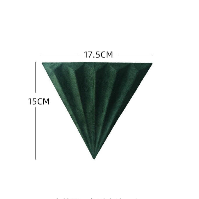 Cerenity Forest Display Collection - Forest Green Gypsum Triangle Wave [VLJGBEGF]