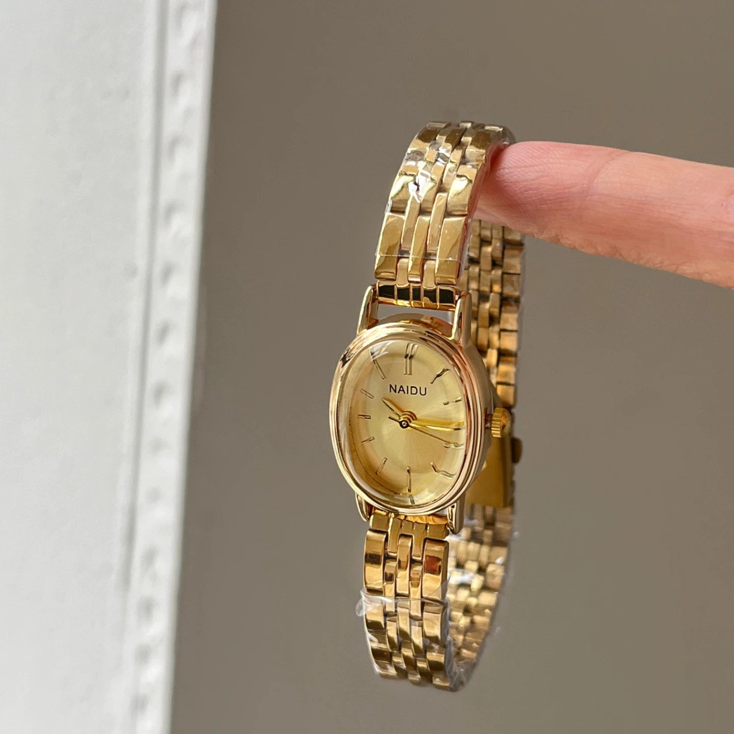 Oval Vintage Leather Strap Watch - Gold Strap Gold Face (Steel) [A38AMS21]