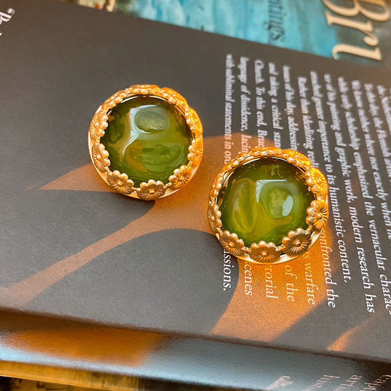 Asya Floral Vintage Flower Stud Earrings