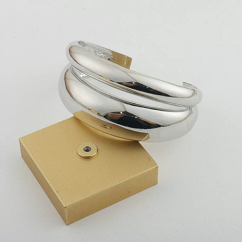 Glossy Curved Wide Cuff Bracelet - Premium Silver [L4KUSTJF]