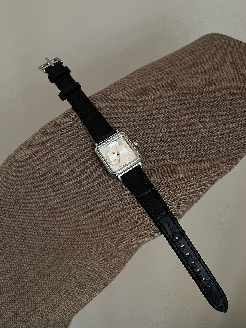 Vintage Square Bracelet Watch - Black Strap Silver Frame White Face (Leather) [HJ9RGGW6]
