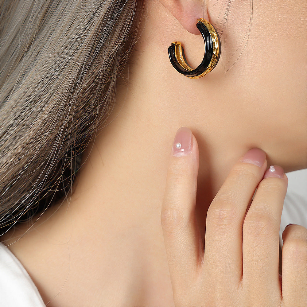Louella Glazed Hammered C-Hoop Earrings - Black Glaze Earrings [5MERNIZP]