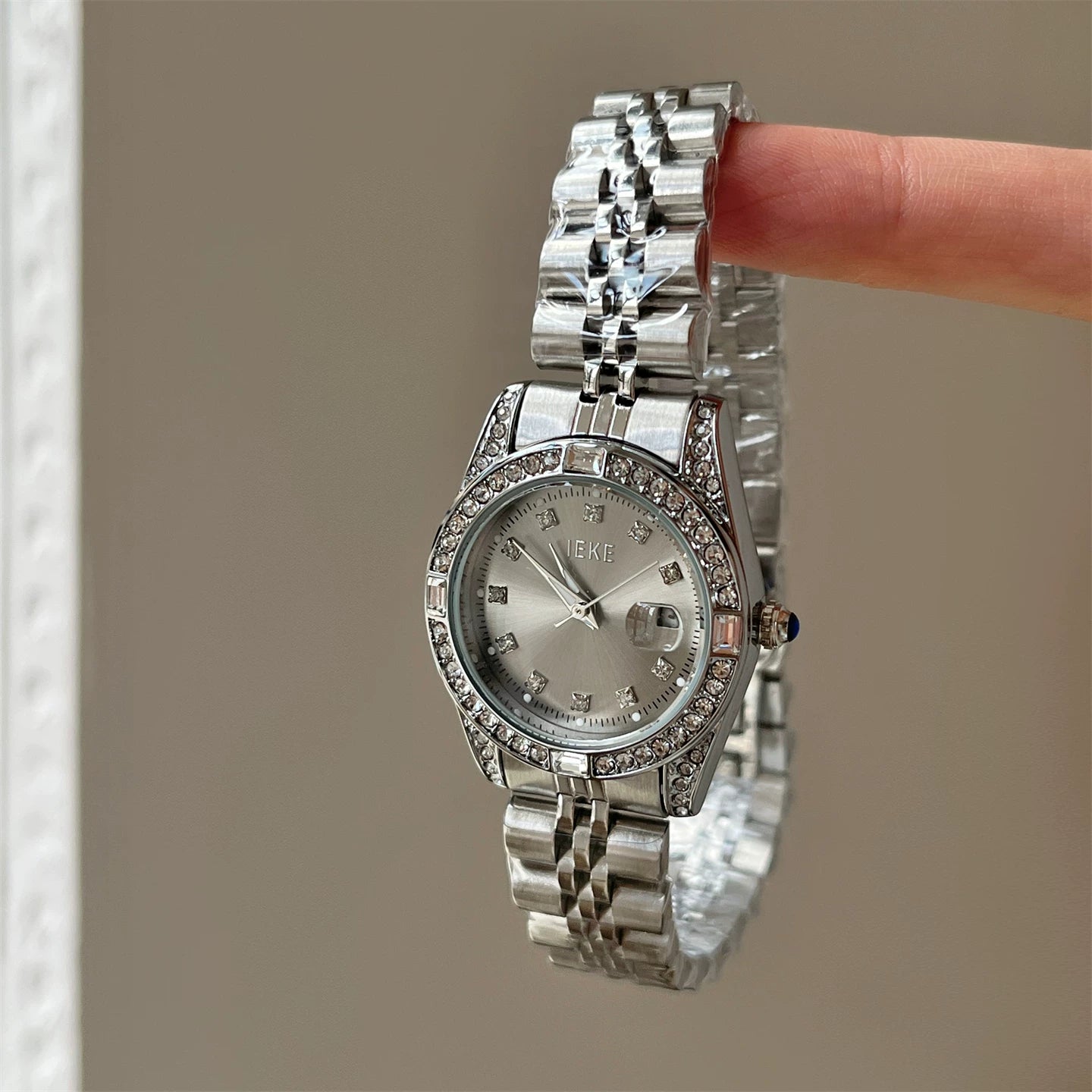 Dainty Round Dial Bracelet Watch - Silver Band Grey Dial [A003622B]