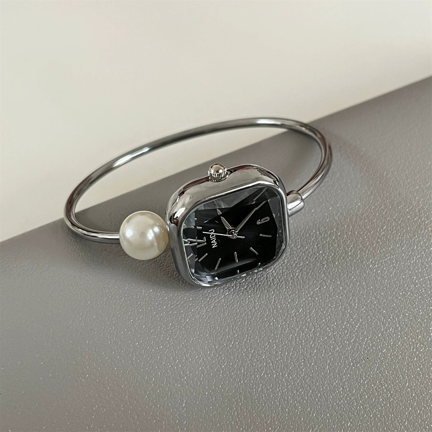 Square Pearl Bracelet Watch - Silver Band Black Dial [FYWABFAT]
