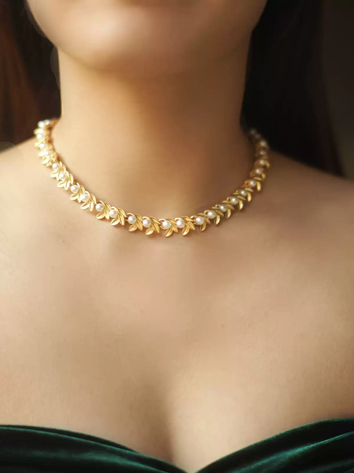 Kodie Pearl Leaf Necklace