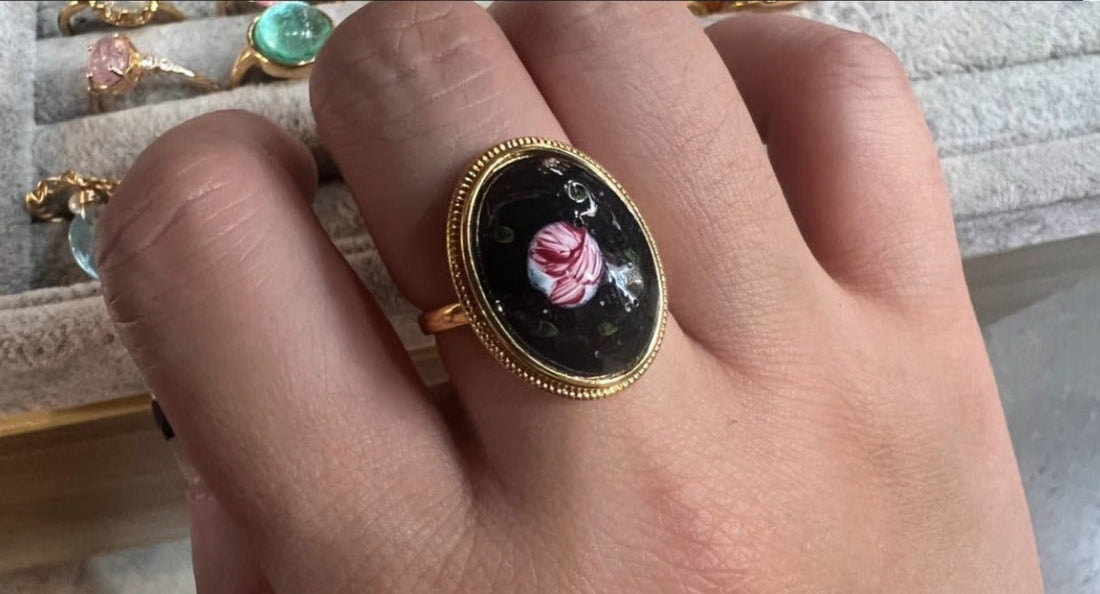 Isabella Midnight Rose Vintage Ring