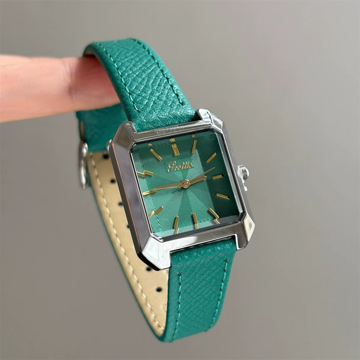 Square Case Minimalist Wrist Watch - Green (Leather Strap) [ATYTZQGB]