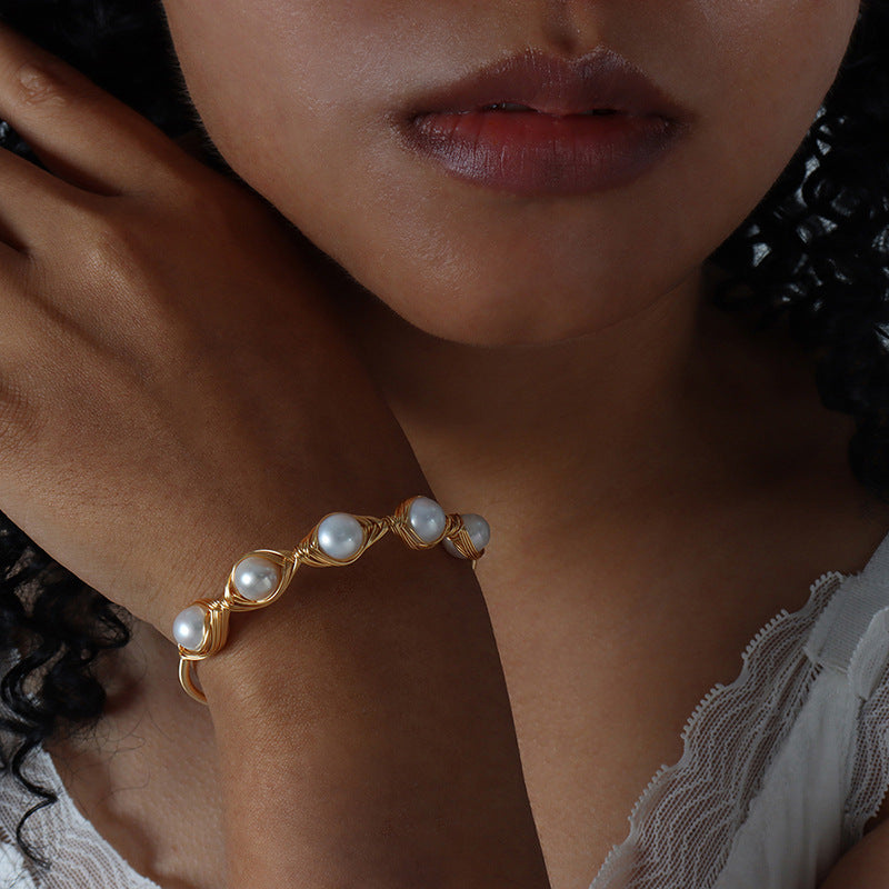 Serinity Brass Baroque Pearl Bracelet - Gold Bracelet [9VEUZSML]