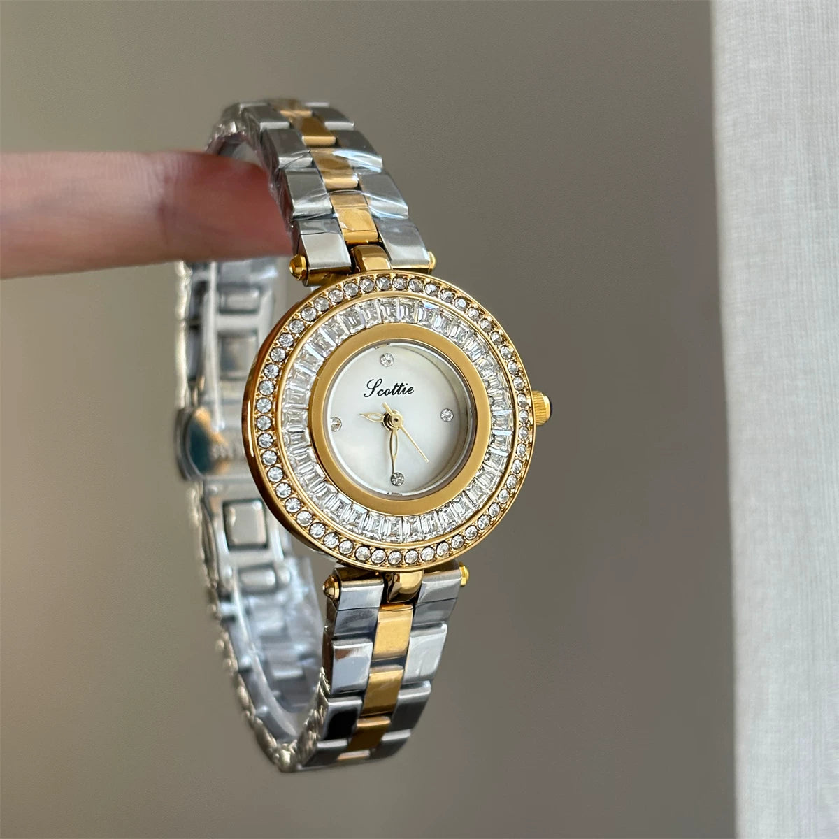 Round Dial Bracelet Watch - Two-Tone with White Dial [KMOM8XCF]