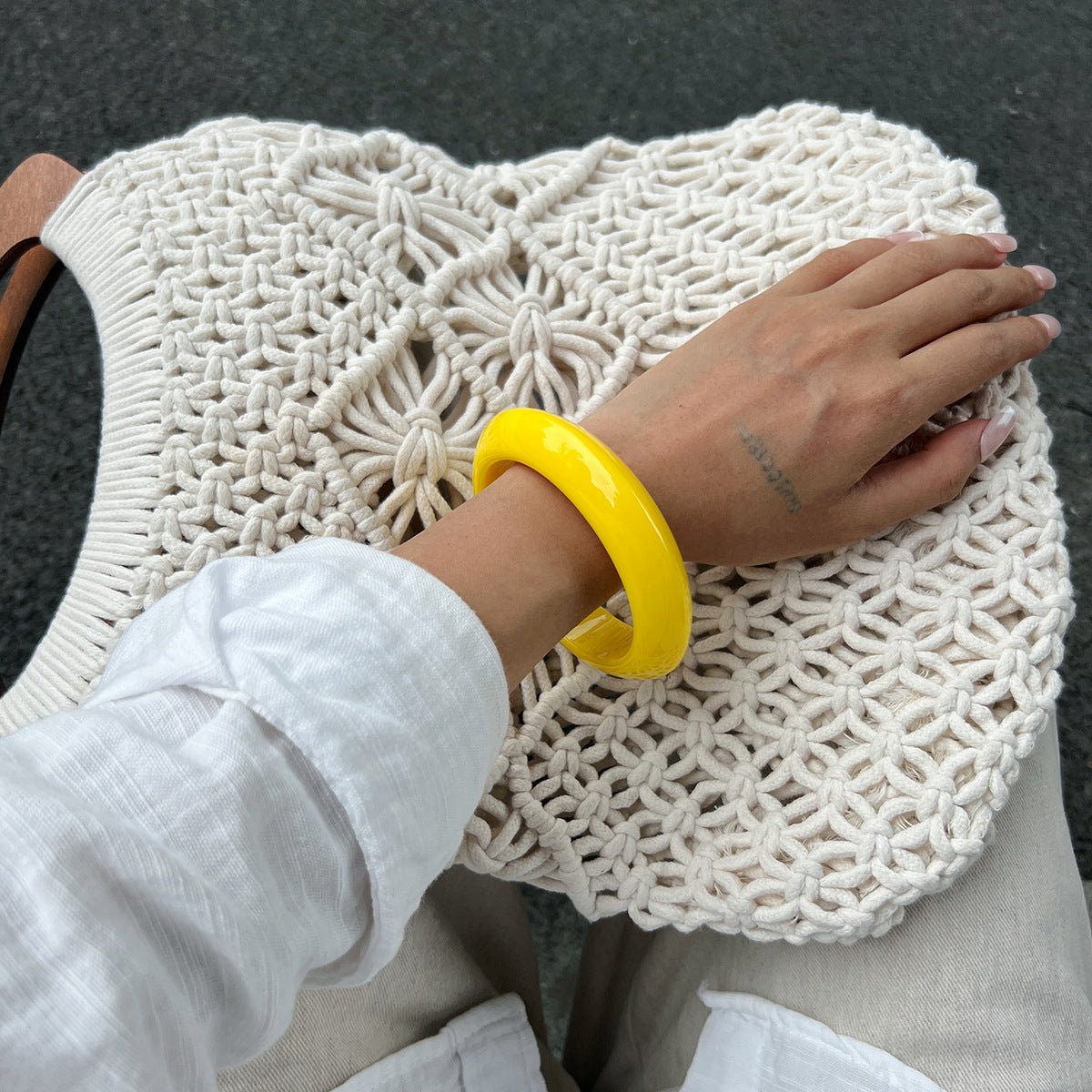 Heidy Chunky Resin Bangle - Yellow [MPUGTQYF]