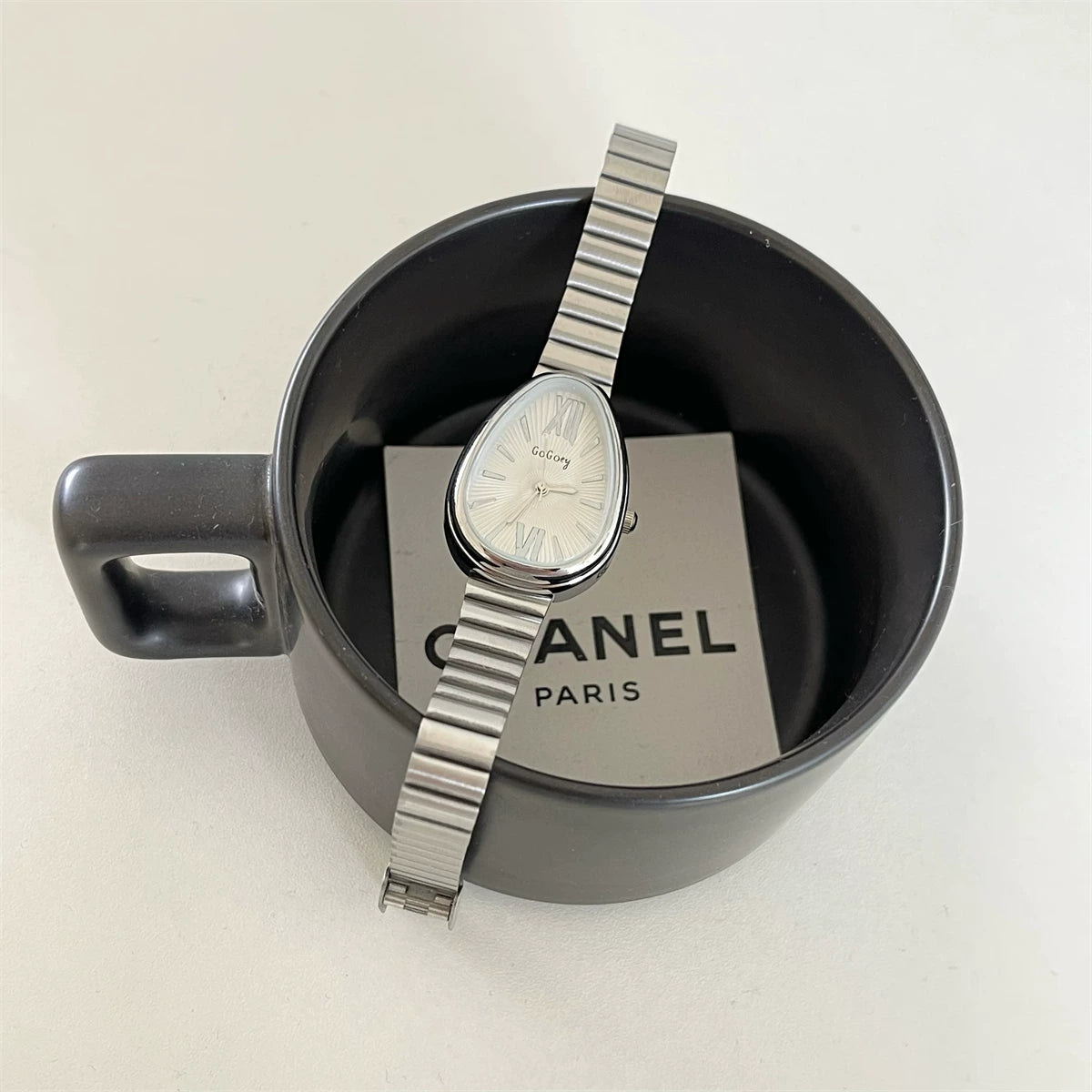 Vintage Snake Head Shaped Watch - Silver Strap White Dial (Bamboo Joint Strap) [TLVT3LK8]