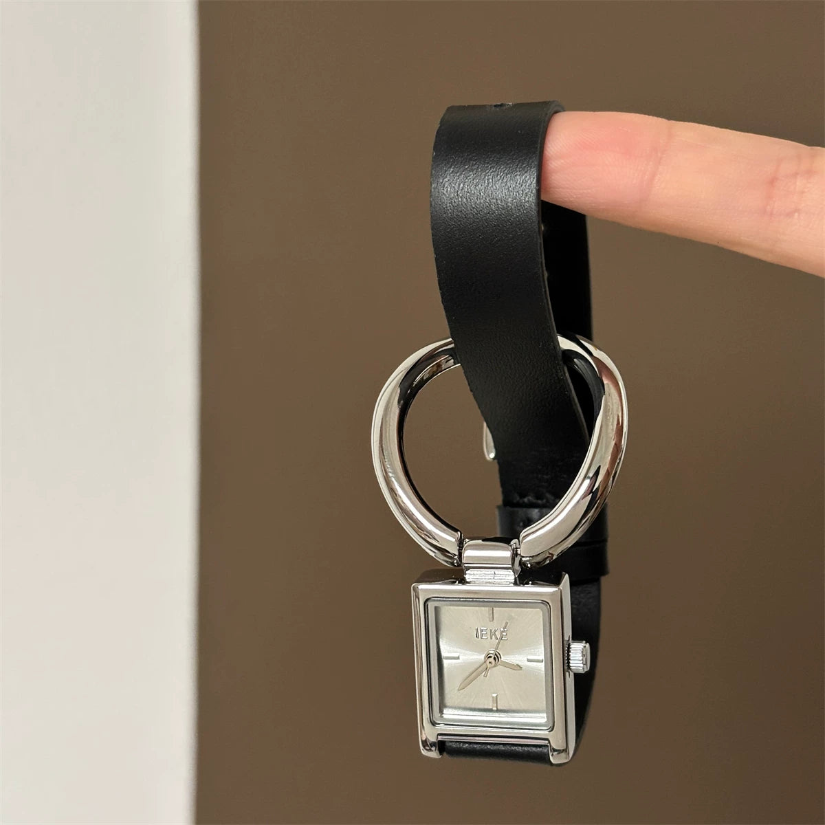 Vintage Square Dial Mesh Watch - Leather Band / Black with Silver Case & White Dial [BYBT44L9]