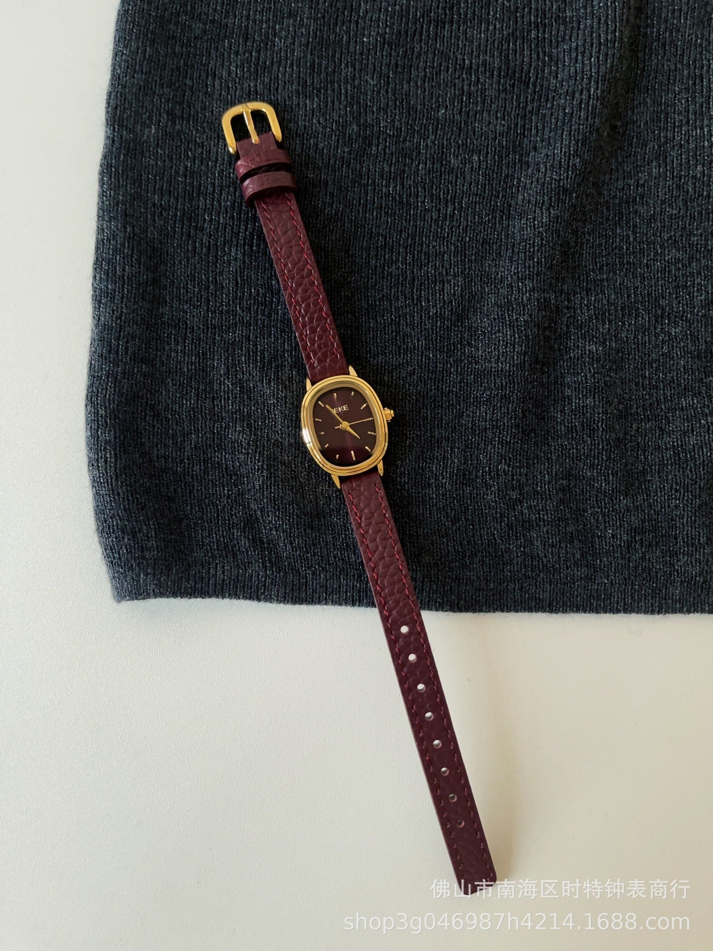 Zhamira Retro Red Watch - Leather Strap with Petite Cocoa Dial [LCY17HPL]