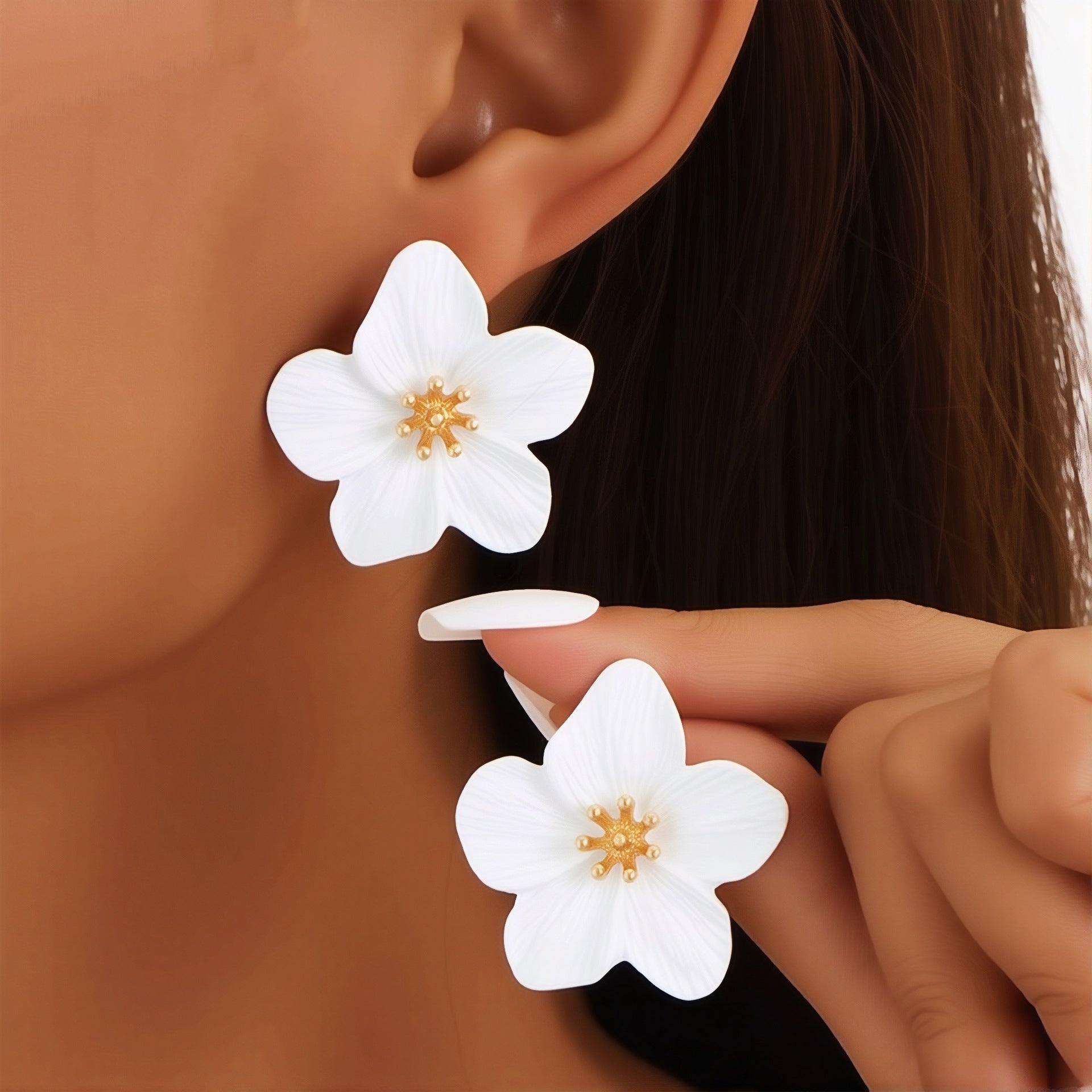 Love Petal Drop Earrings - White Petal Earrings [X8AN7MTX]