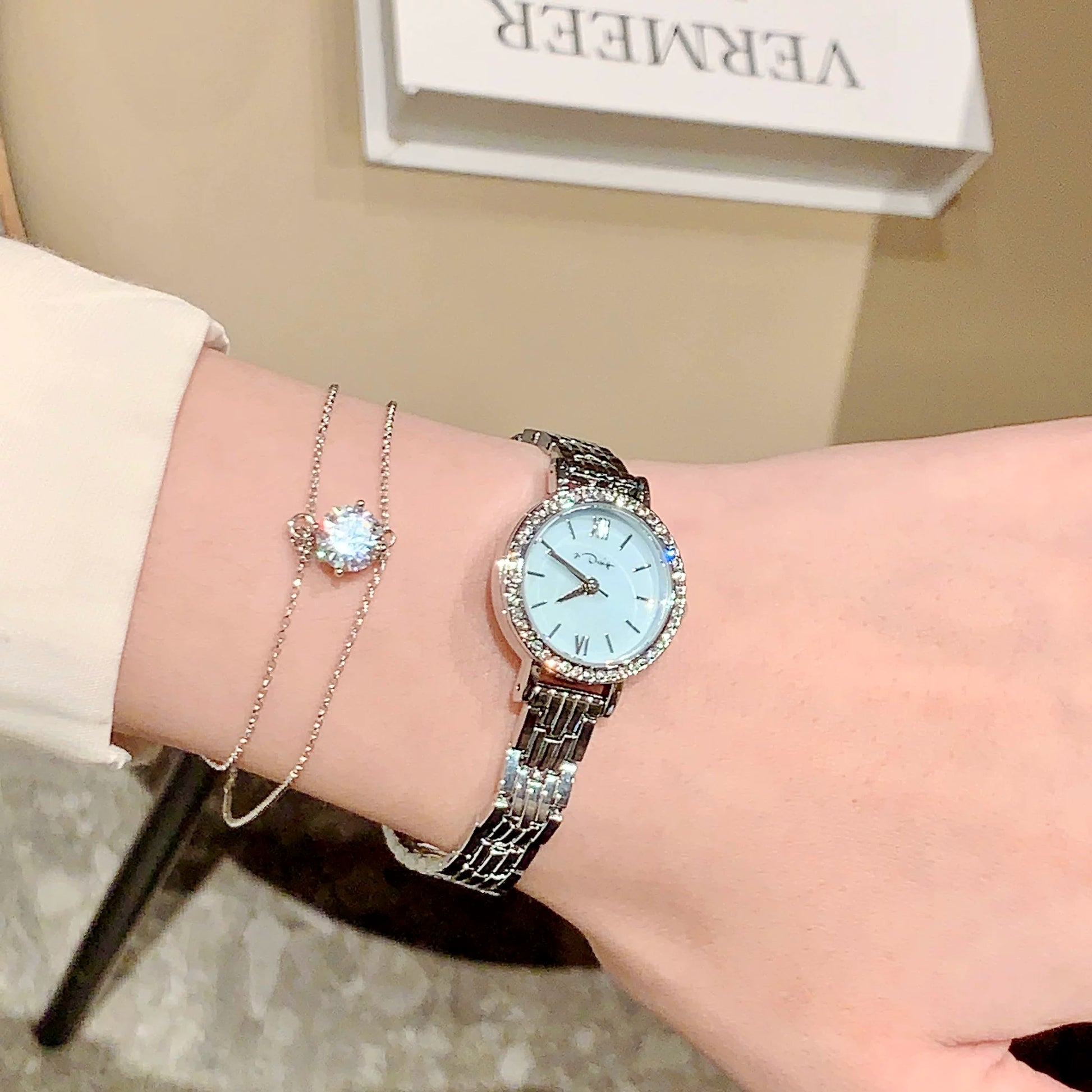 Pearl Bracelet Watch - Style 21 Round Small Diamonds / Blue Dial [PJXVIT9L]