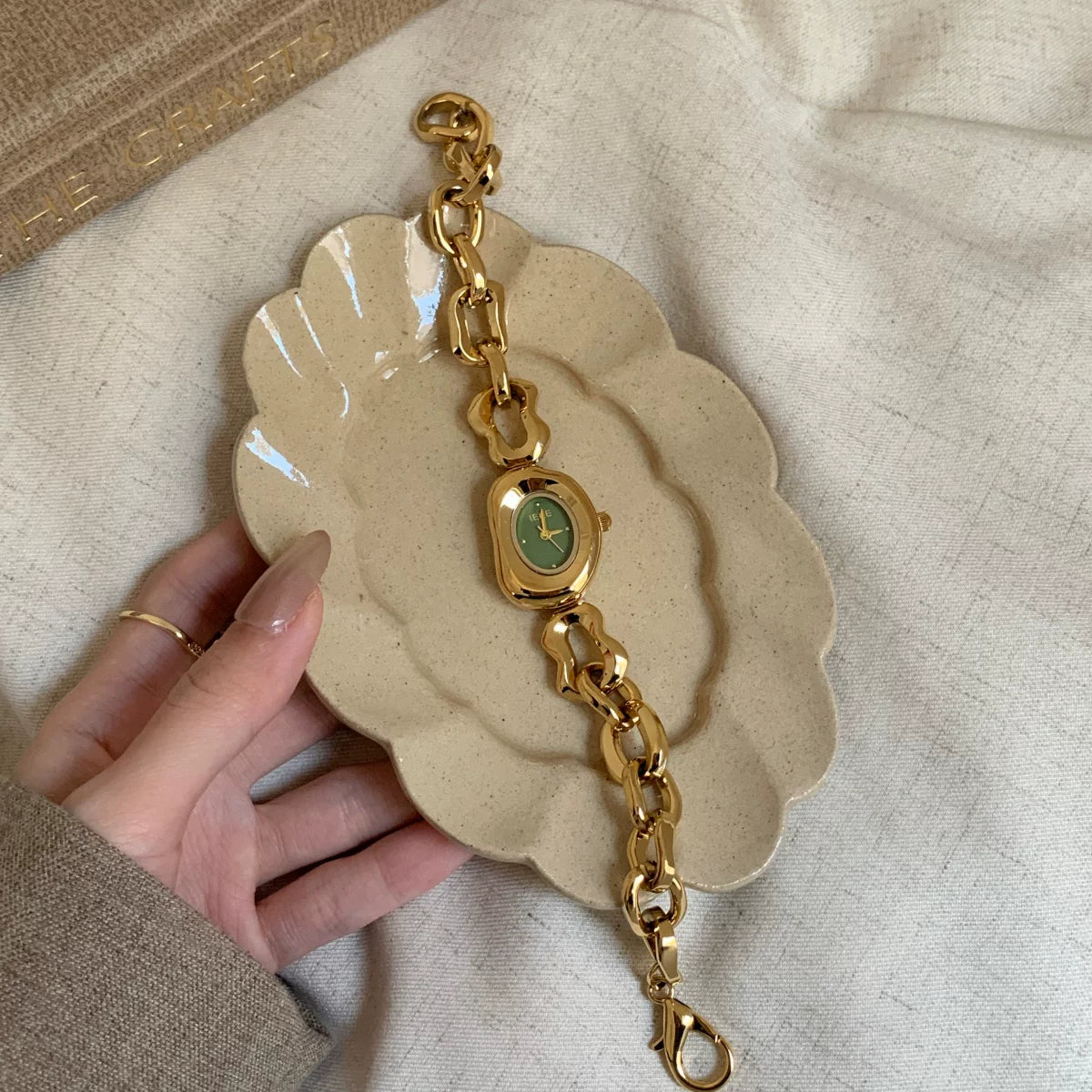 Irregular Hollow Bracelet Watch - Gold Band with Green Dial [0UXWOE6D]