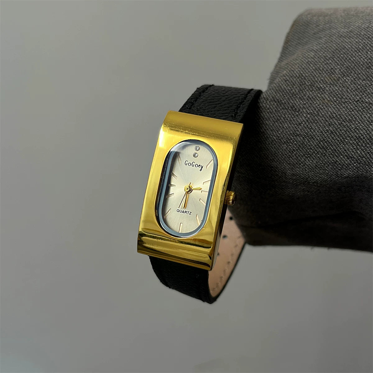 Vintage Square Leather Watch - Black Strap Gold Case Gold Face (Steel) [O7C8KO6V]