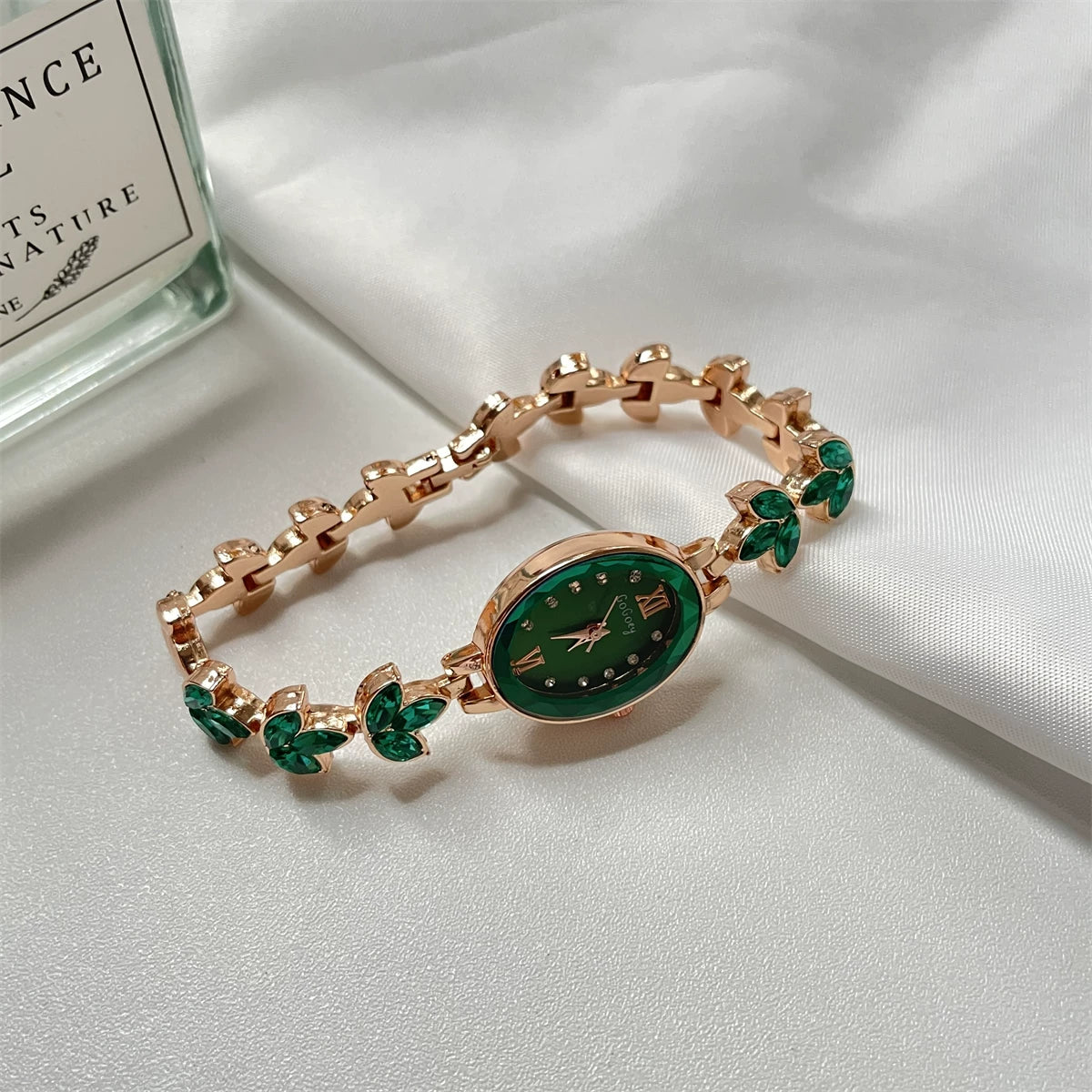 Oval Bracelet Watch with Stones - Emerald Green [7X7TV2FL]