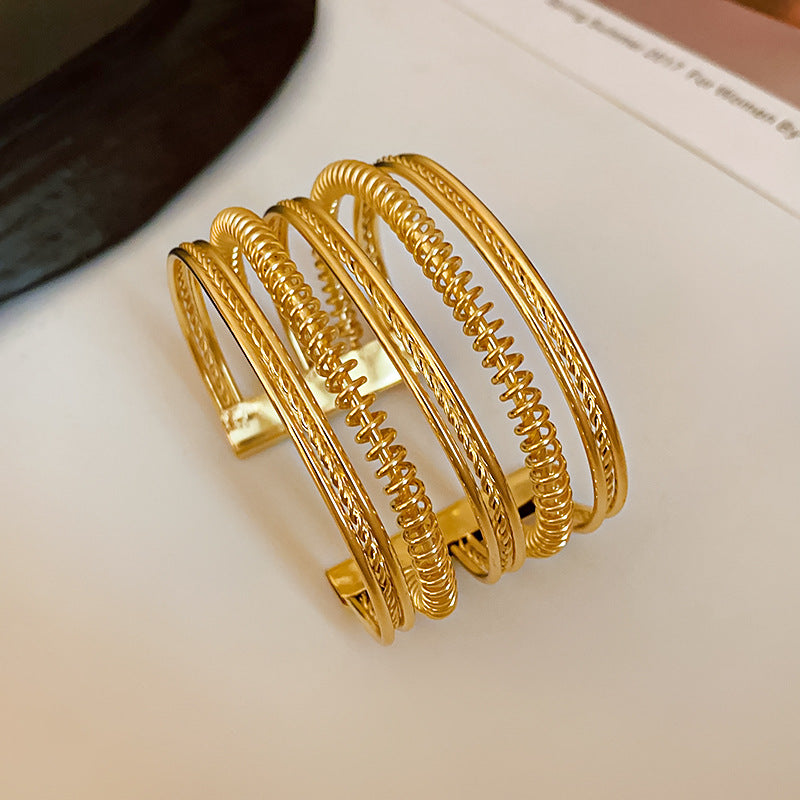 Cyra Statement Cuff Bracelet - Gold Intertwined Cuff [PFCHE9ZF]