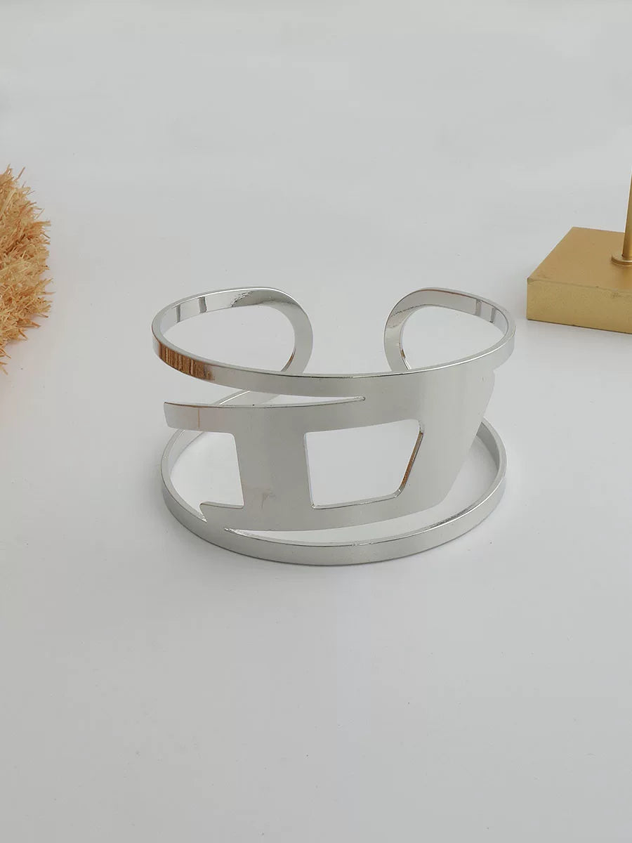 Hollow Letter D Cuff Bracelet - Silver [S22EWCZX]