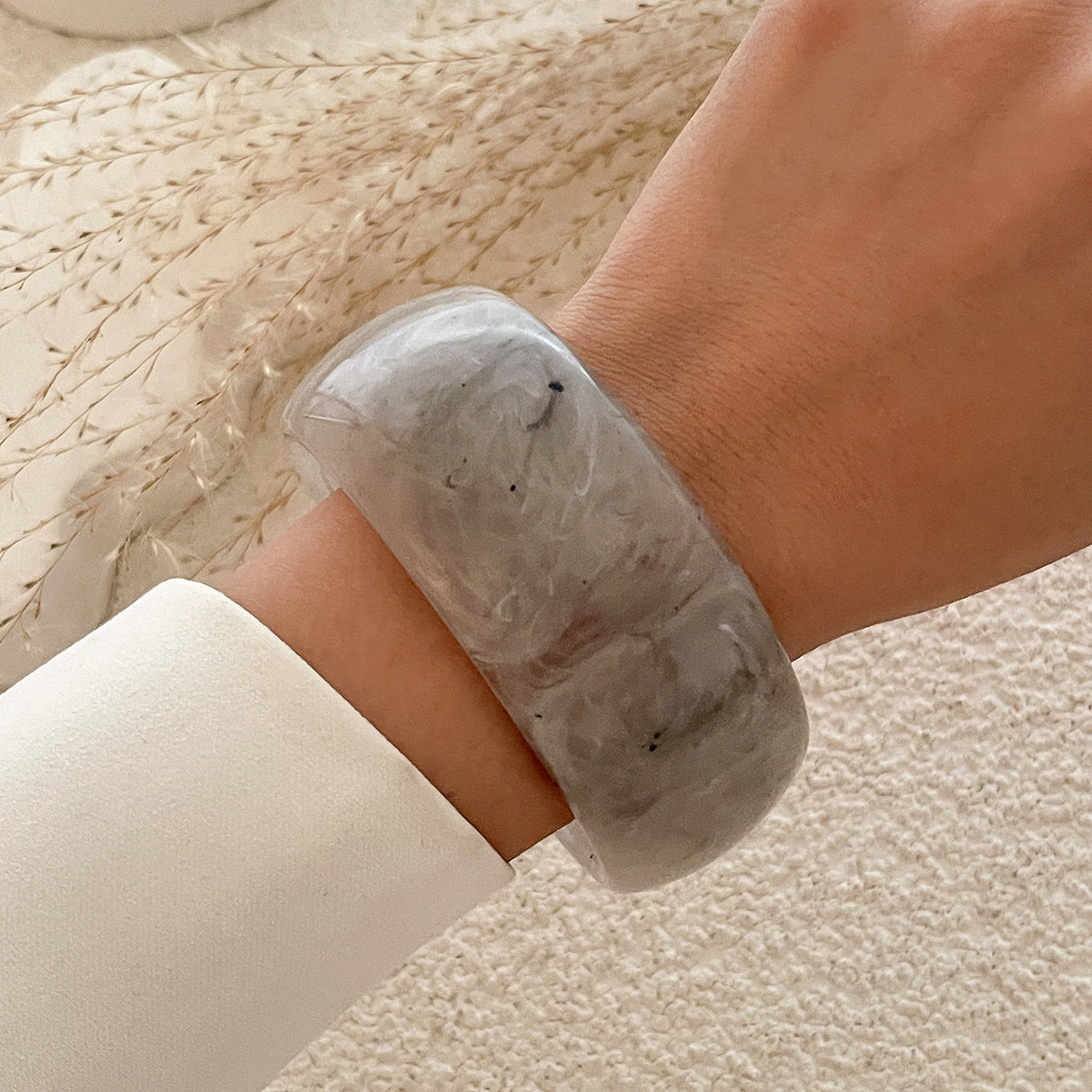 Adira Swirl Resin Bracelet - Grey [IBOBRCFS]