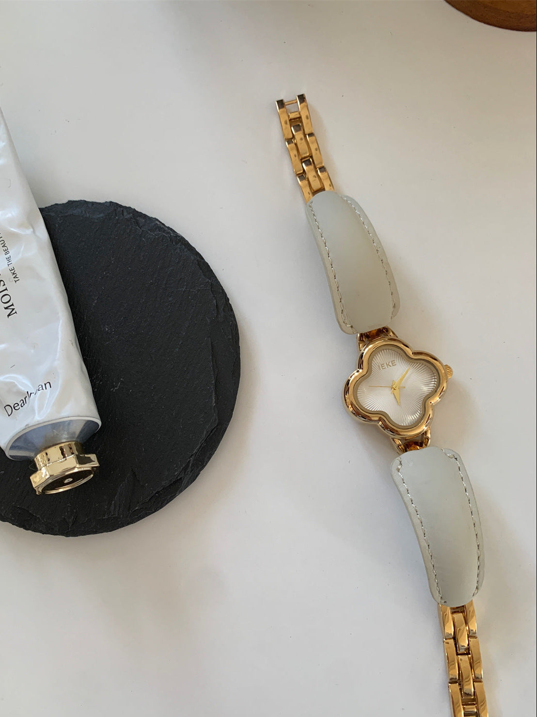 Bostyn Clover Leather Watch - White Strap, Gold Frame & Dial [CCGG30FS]