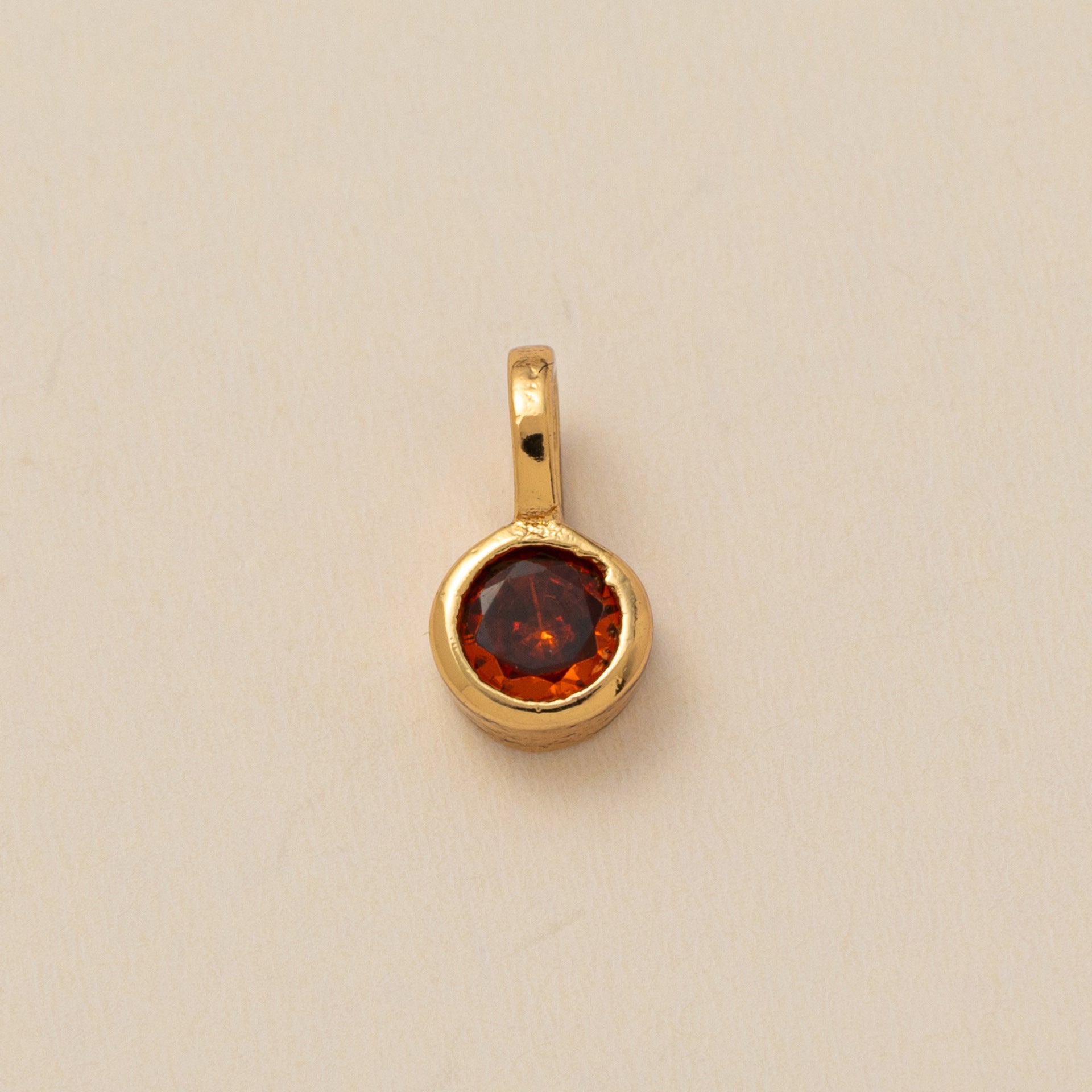 Gisselle Dainty Birthstone Necklace - Round January Pendant [UKKJ6EBW]