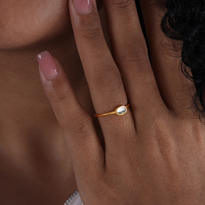 Karena Adjustable Gemstone Ring - Gold White Glass Ring [PE5DWNHI]