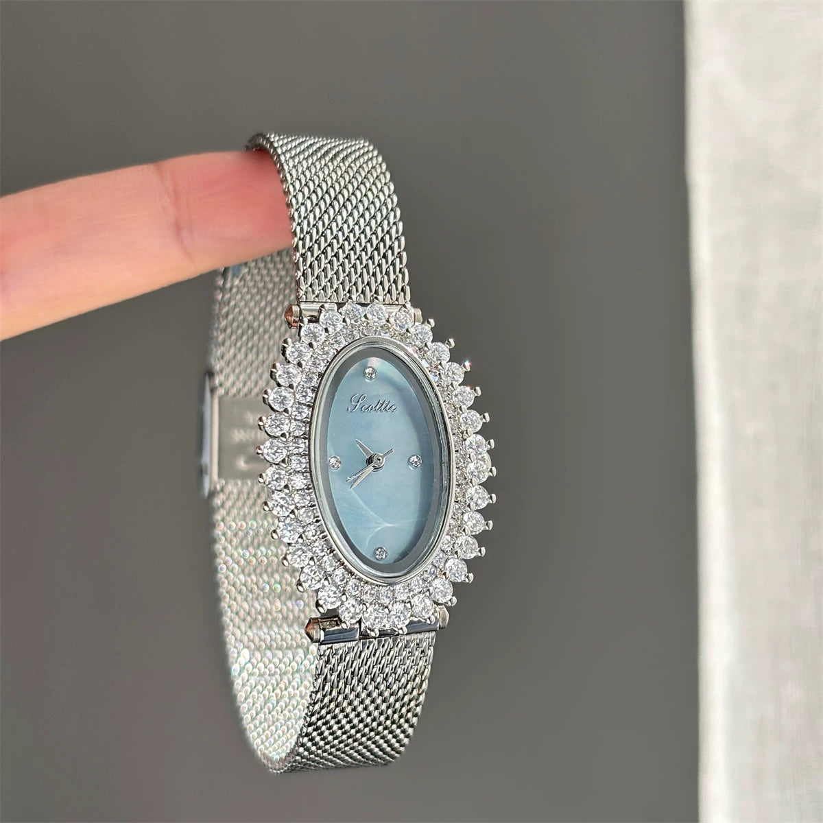Gaudí Inspired Irregular Bracelet Watch - Silver Band Blue Face / [9762] Oval Sunflower Wheat Ear [ELAROZR2]