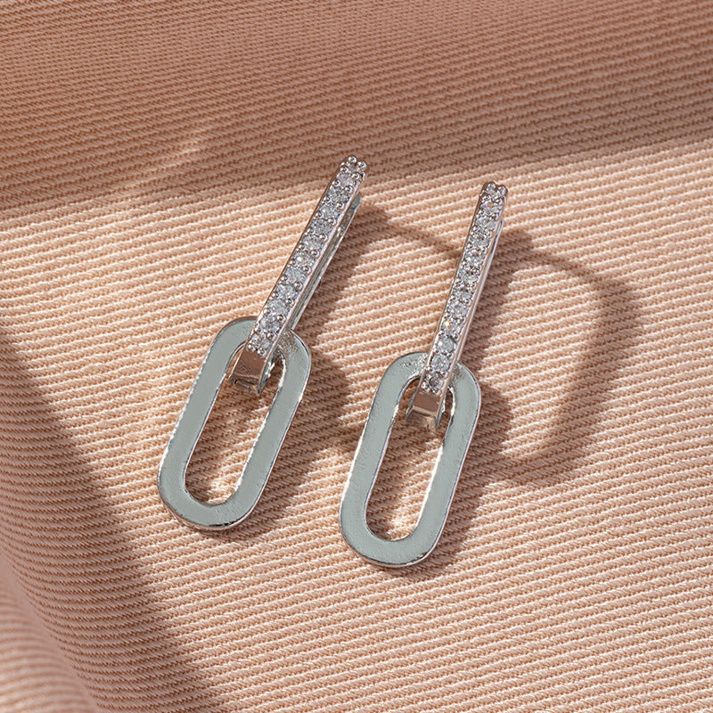 Nirvi Geometric Twist Ear Cuff - Silver Twist Ear Buckle [RM66A8L2]