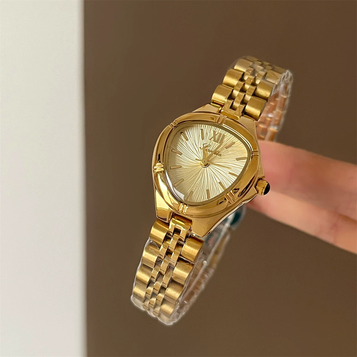 Minimalist Round Dial Bracelet Watch - Gold with Gold Dial [X49V9CQH]