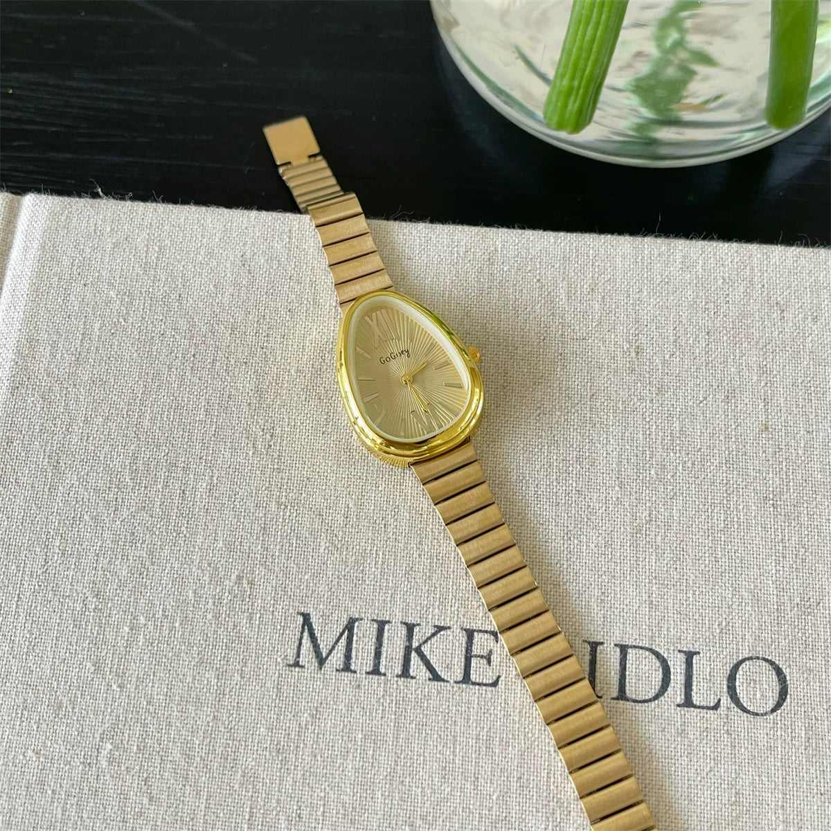 Vintage Snake Head Shaped Watch - Gold Strap Gold Dial (Bamboo Joint Strap) [SSCI1WEB]