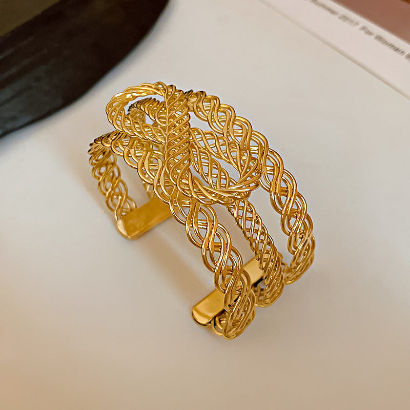 Cyra Statement Cuff Bracelet - Gold Bow Cuff [AQJBEQWI]