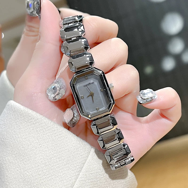 Mother-of-Pearl Square Bracelet Watch - Grey (with Flower Bracelet) [75JDLS1O]
