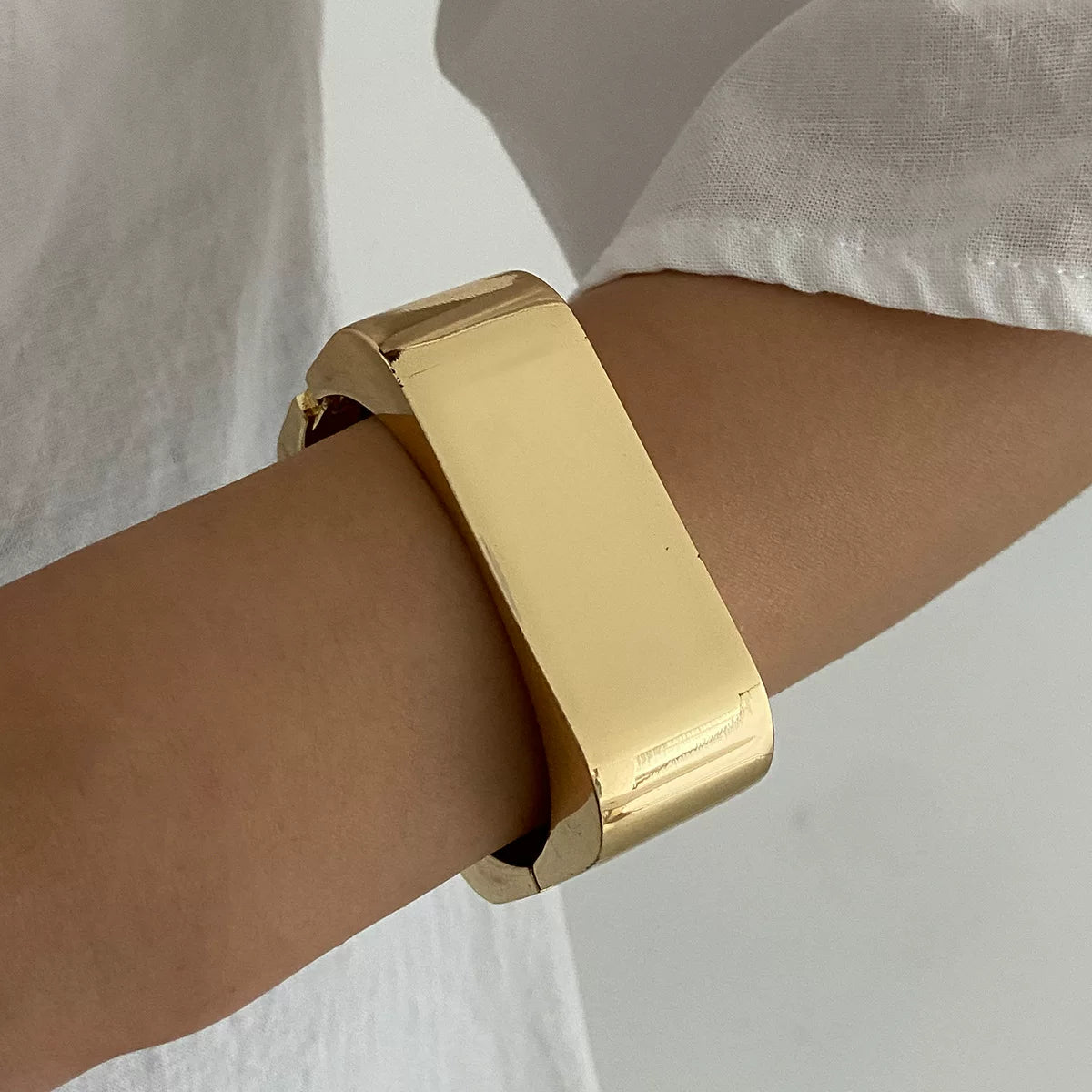 Vintage Glossy Square Bangle - Square [OFSGPLCU]