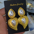 Lynnleigh Exaggerated Heart Earrings - White Pearl Earrings [IJIIMFZP]