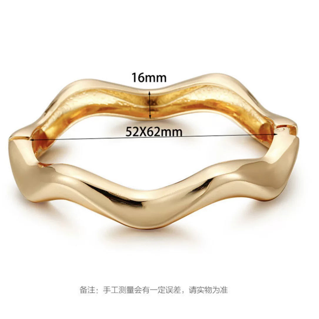 Irregular Gold Cuff Bracelet - Irregular Gold [QZ507HZZ]