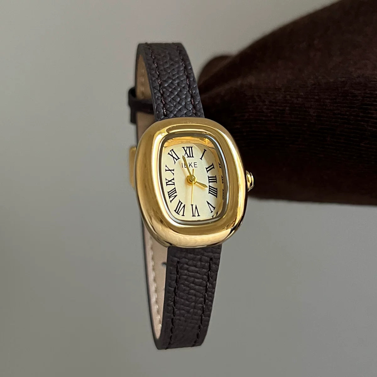 Vintage Square Dial Watch - Dark Coffee Strap Gold Dial (Leather Strap) [6B8J5TTU]