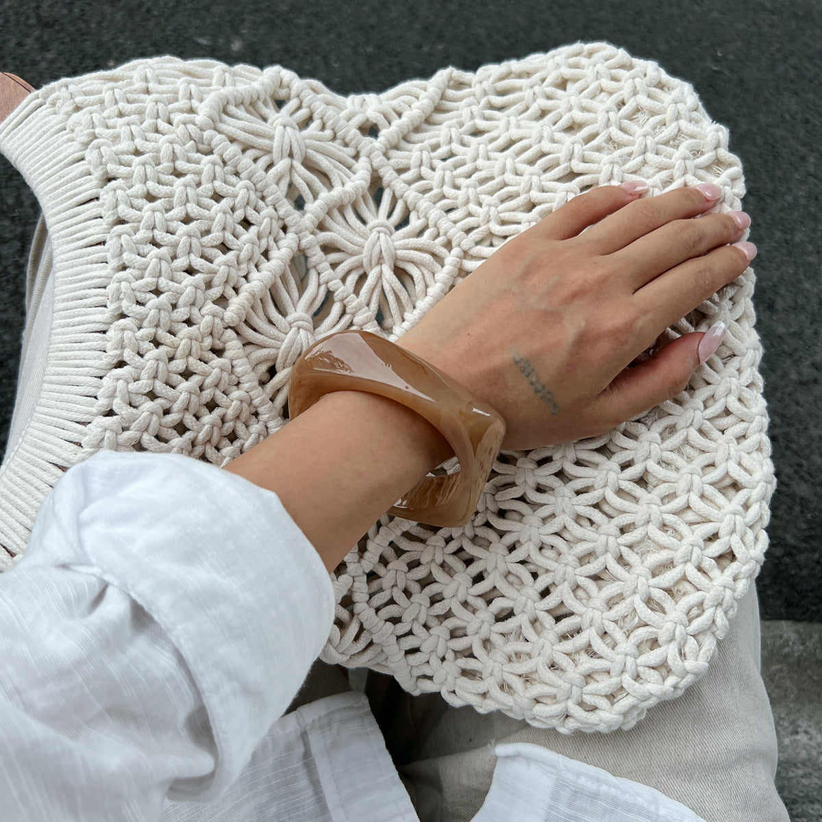 Juliette Gradient Resin Bangle - Milk Tea [SY48TQB2]