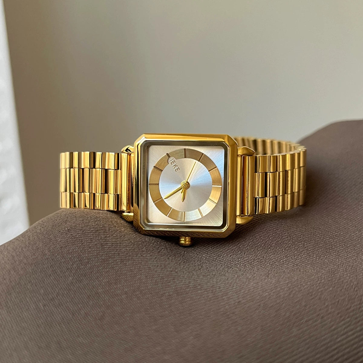 Vintage Square Bracelet Watch - Gold Band White Face (Steel Band) [Z49Q7MR7]