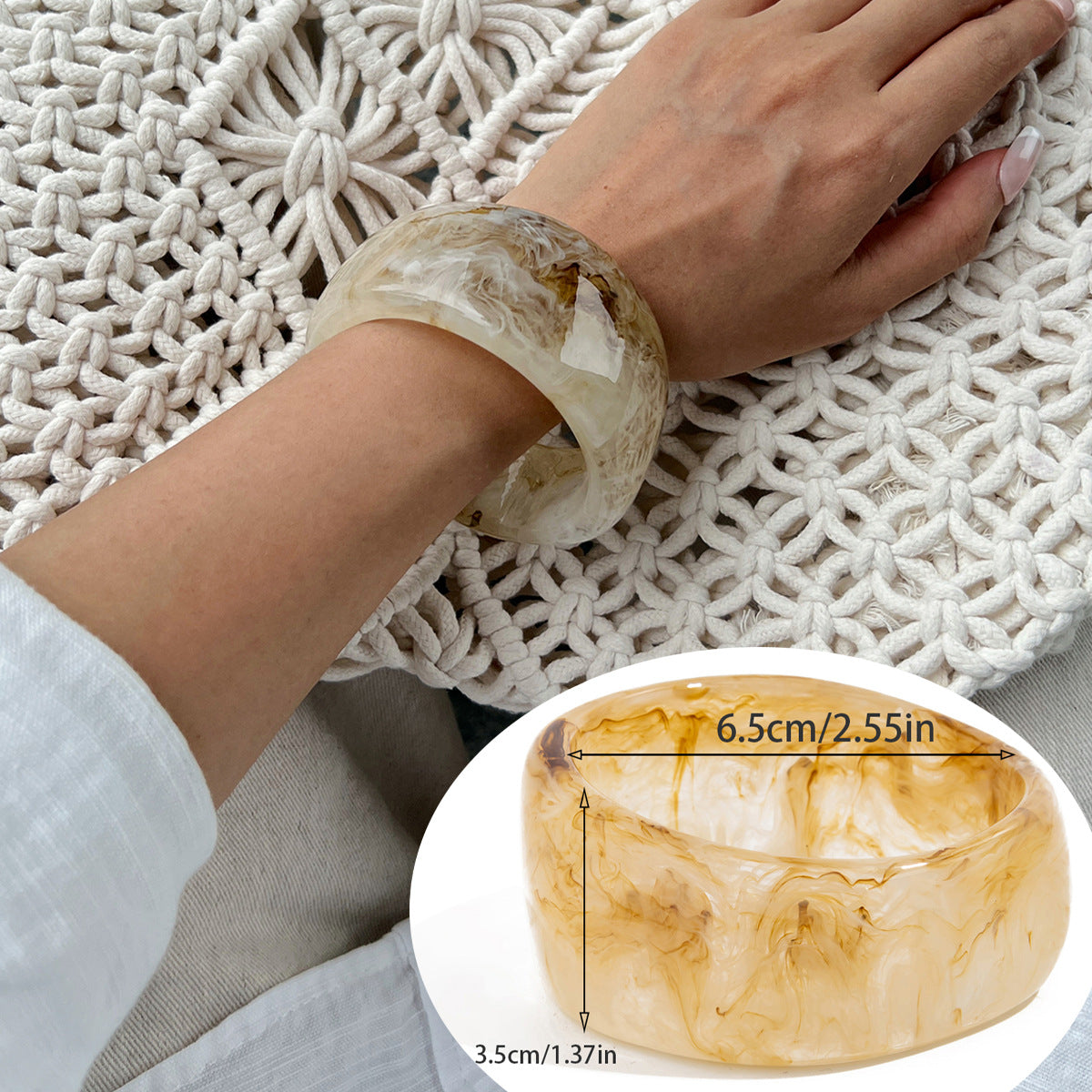 Jovanna Marbled Statement Bangle - Off-White [QBSJI0KL]