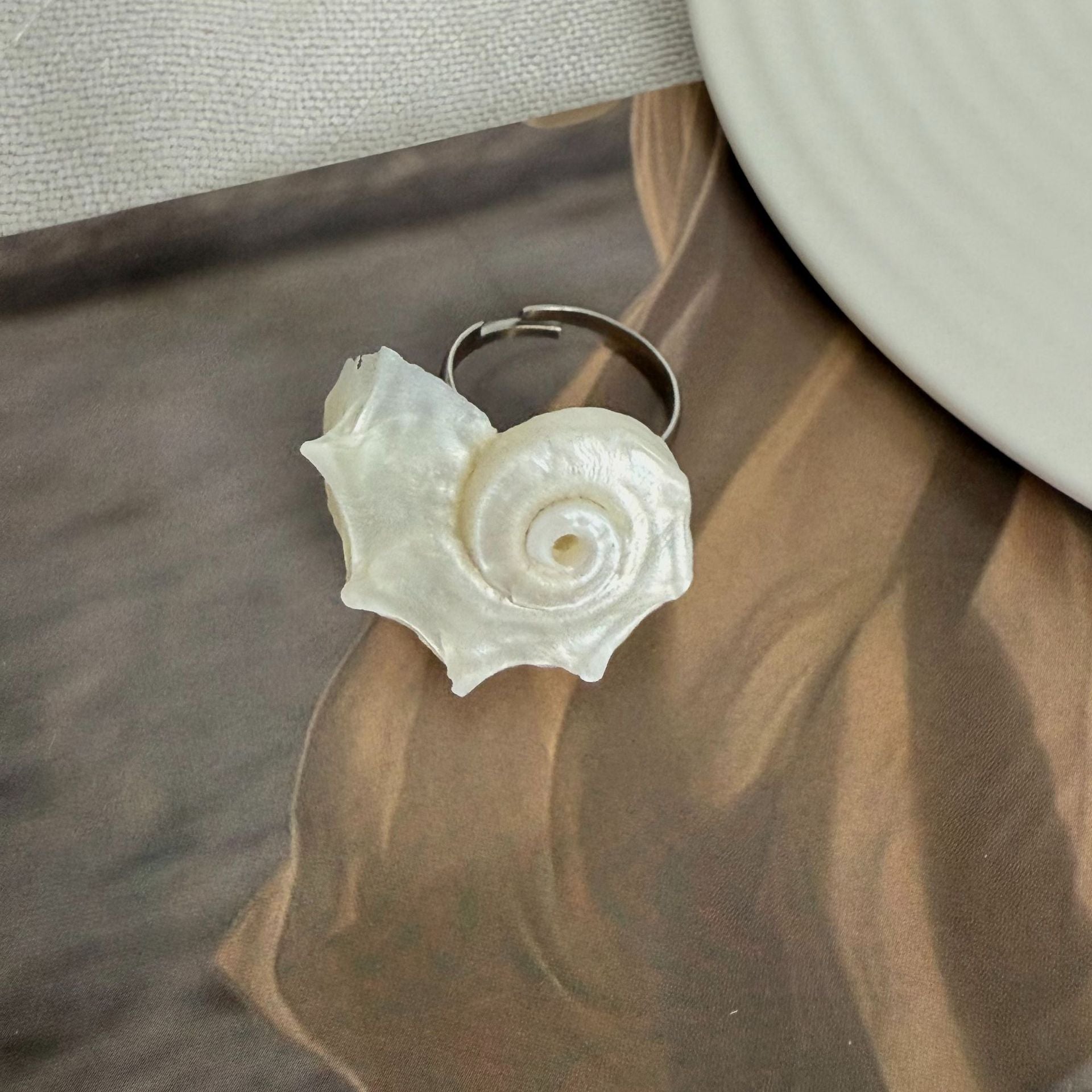 Anijah Shell Pearl Collection - Natural Shell Ring [CIOPZIV8]