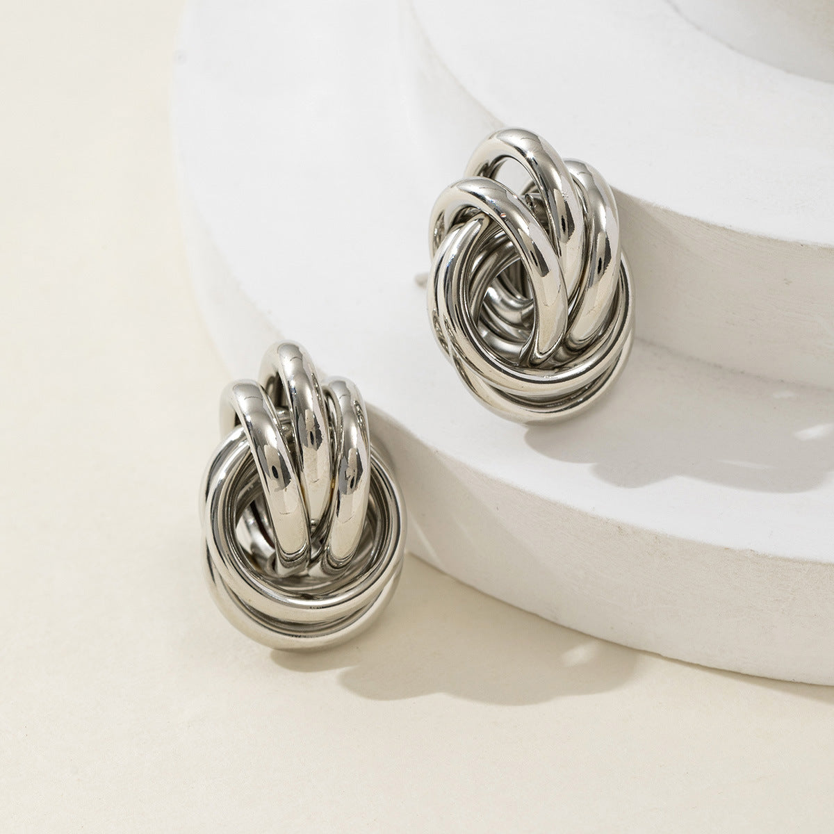 Janel Coiled Metal Earrings - Silver [63VSEY0T]